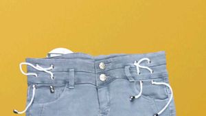 HI-89 Size-28 Cute Capri Jeans