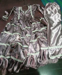 Elegant Ethnic gown &amp; Pants Set leyarr gow