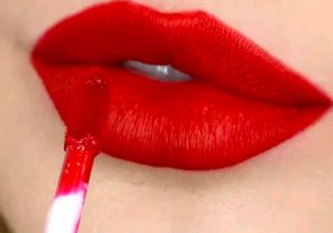 Hudabeauty nude Matte Lip Gloss