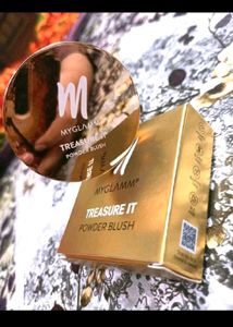 MyGlamm Powder Blush gush lipstick