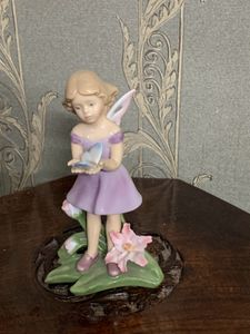 Sale‼️Girl Showpiece