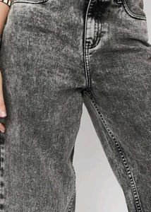 Heavy Washed Straight Fit Black Jean