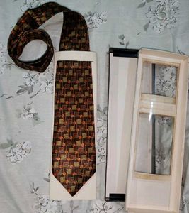 Patterned Silk Tie