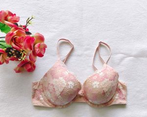Victoria&#39;s secret : upper inner