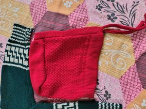 Kids Sweater &amp; Maroon Cap