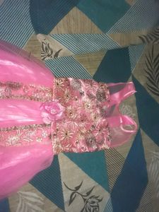 A Gown For 7 To 14 Years Girls
