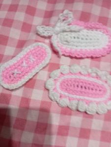 crochet pack of three hair clips