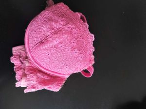 32 D Pink Bra