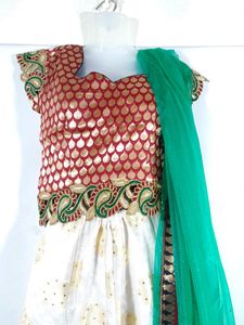Maroon &amp; Cream Ethnic Lehenga(Women&#39;s)