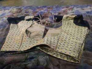 Embroidered Blouse with Sleeves
