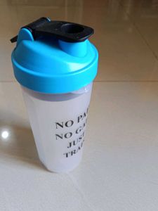 Gym Water Bottle Capacity 800 Ml