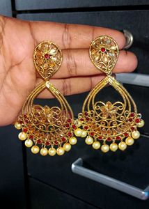 Elegant Gold &amp; Pearl Drop Earrings
