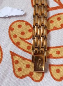 D&#39;signer Orignal Gold Toned 2 Hand Womens Watch