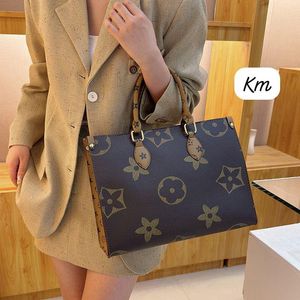 Bag- Tote