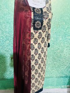 2 Pece Dupatta Kurta