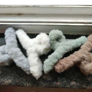 Fluffy Claw Clip Set (4)