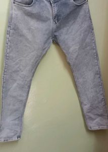 Light Wash Denim Jeans