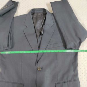 2 Blazer Or Coat