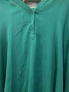 Green Long Sleeve Top