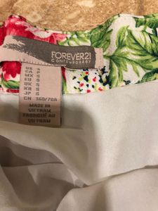 Forever 21 Floral Skirt In Size M