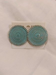 Set Of 5 Earrings - Dangler &amp; Stud!