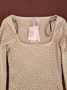 H&amp;M Sage Green Floral Top / Size- S