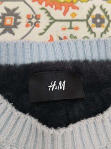 H&amp;M Crop Sweater In Good Condition