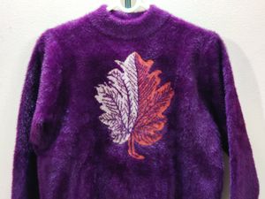 womens imported purple fuzzy sweater/sweatshirt