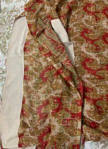 Red &amp; Beige Paisley Print Saree