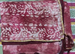Elegant saares for women