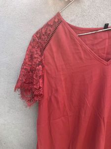 Like New Sleeves Imported Top