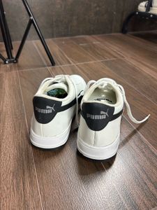 Puma Sneakers