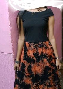 This Is Black Gown Party Wear....I Am Selling This Bcoz Not Fit Yo Me