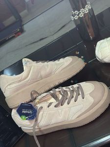 New Balance 420 Shoes