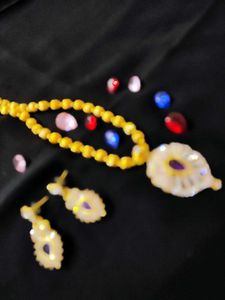 gold plated stone necklace with earrings set