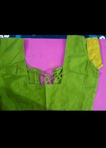 Green &amp; Gold Floral Fabric Saree