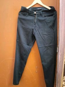 Annabelle Women&#39;s Kiny Jeans (Never Used)