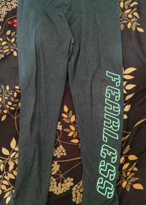 gray colour tight gym legging