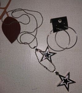 earing and Neck Chain