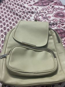 Beige Colour Backpack 🎒