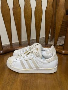 White Sneaker For Unisex