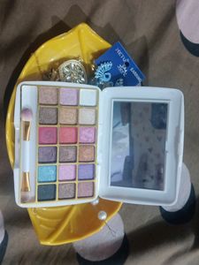 Eyeshadow Pelleted