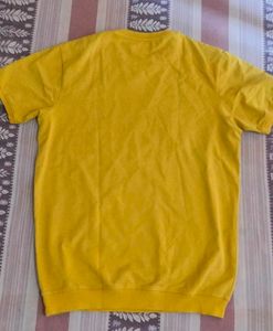 ✅💛Awesome Graphic T-Shirt💛✅