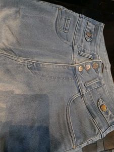 High waisted focusjeans