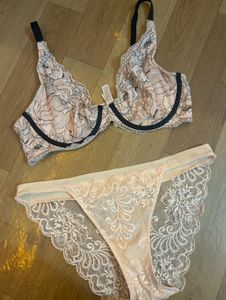 Lace Lingerie Set
