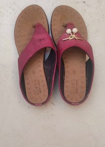 Sleek Ladies' Casual Flip Flops