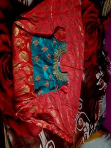 Girls&#39; Traditional Indian Dress
