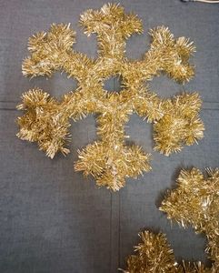 Christmas Tinsel Snowflake Decor