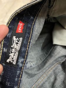 Levis jeans