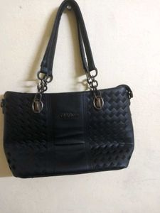 Chic Black Handbag